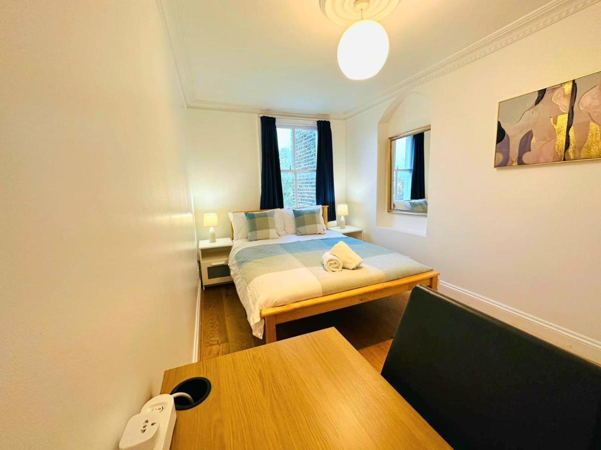 Cosy Home In Kensington - Great Location! 3 Minutes Walk To Earl'S Court Station Λονδίνο Εξωτερικό φωτογραφία